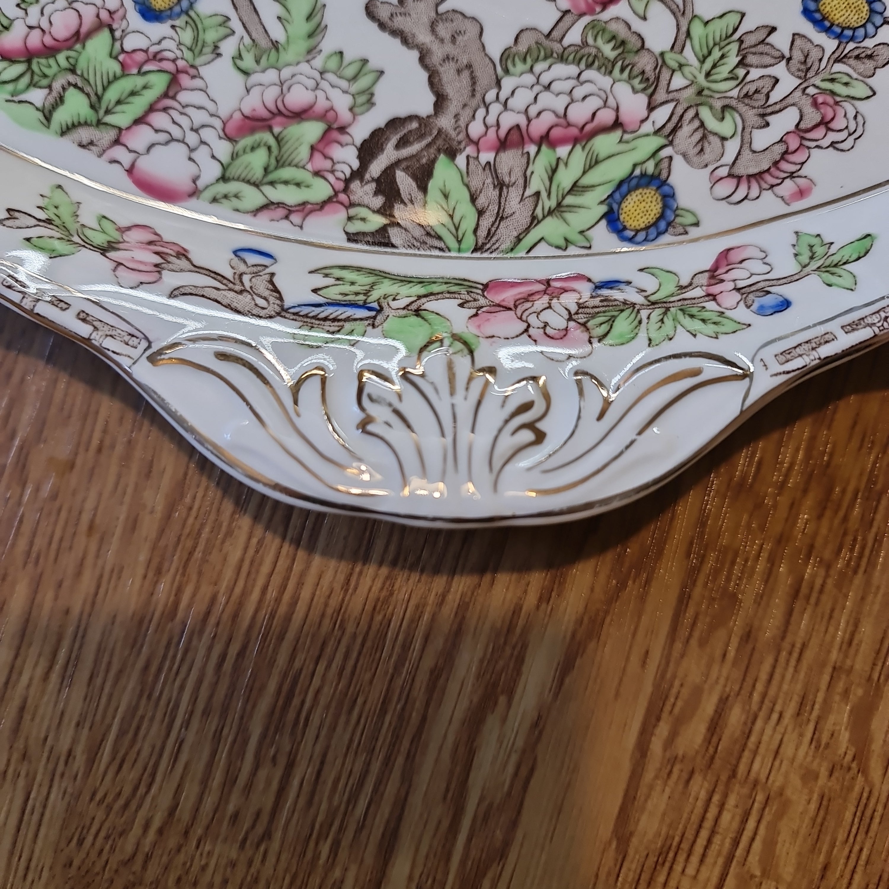Rare Alfred Meakin oval shape serving dish circa 1830-1900 - with minor crazing at the back of plate