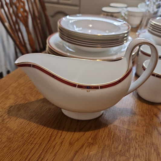 Wedgwood Colorado fine Bone China gravy boat