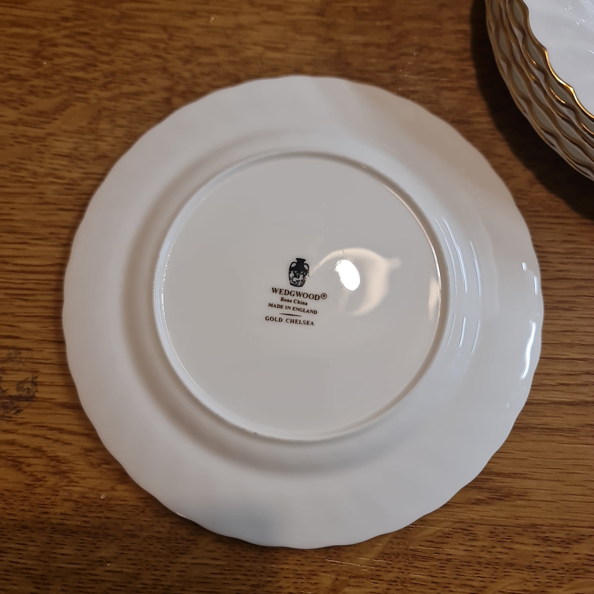 Wedgwood Gold Chelsea fine Bone China desert plate 22cm