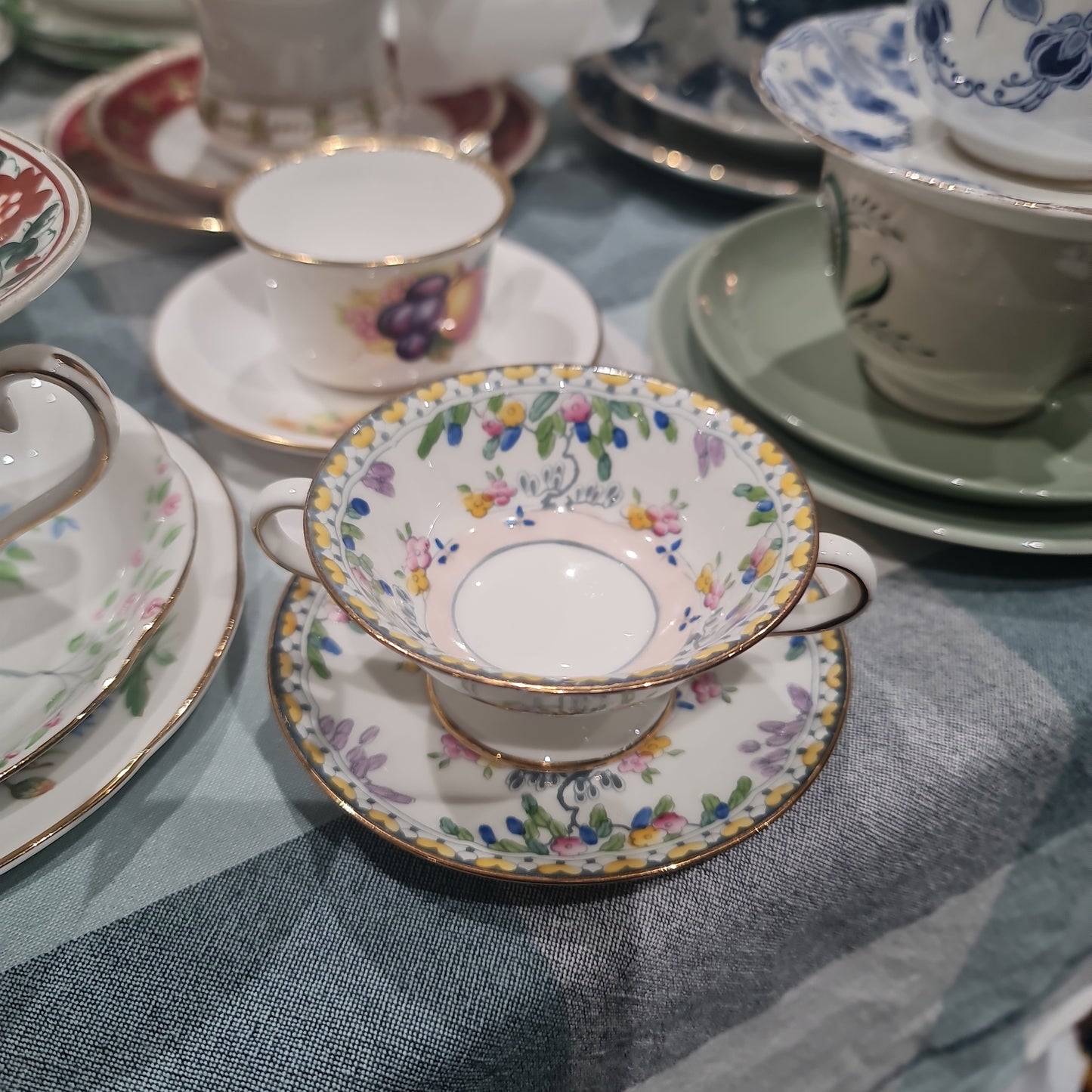 Royal Doulton handpainted  tea set