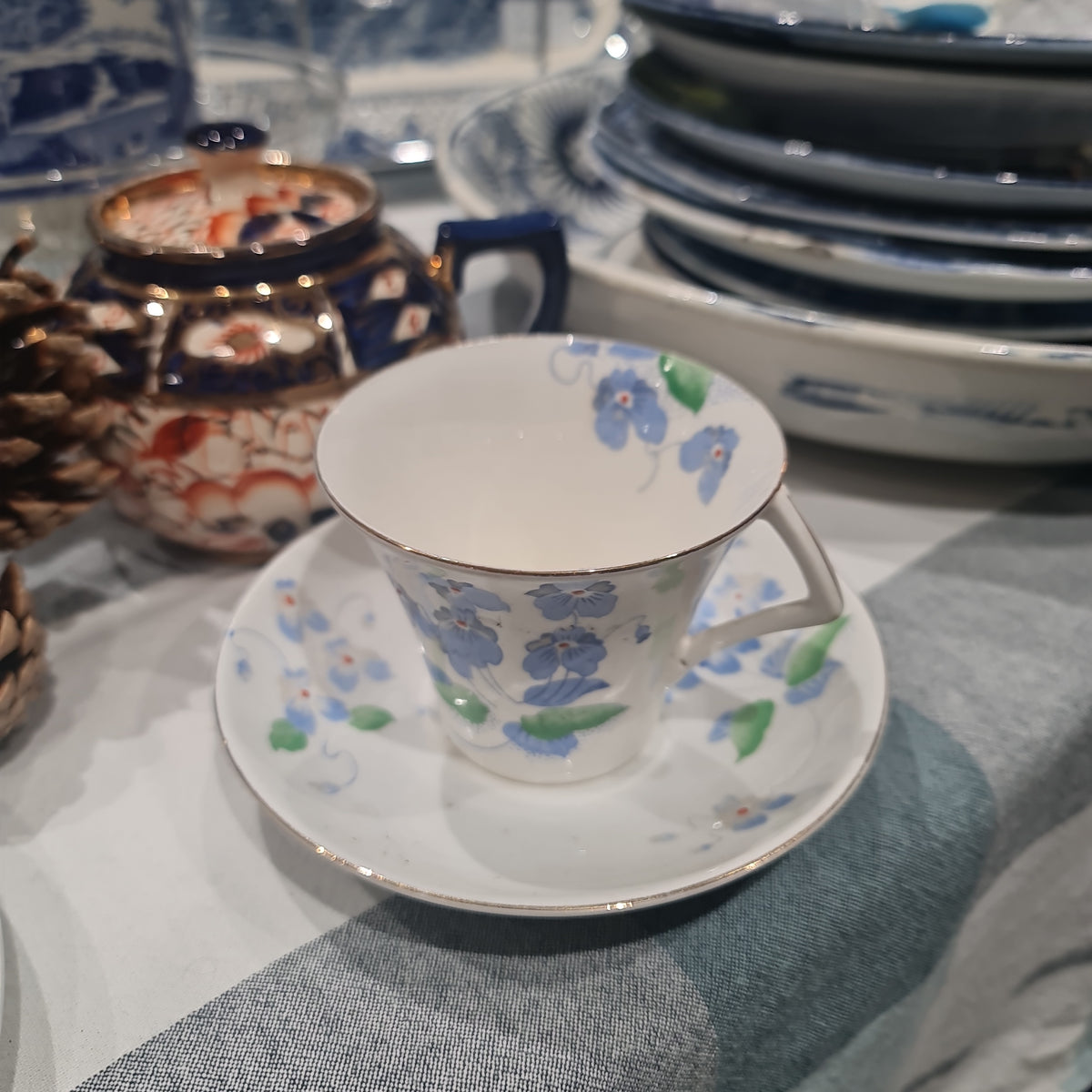 Vintage colours handle painted tea set - minor crazing