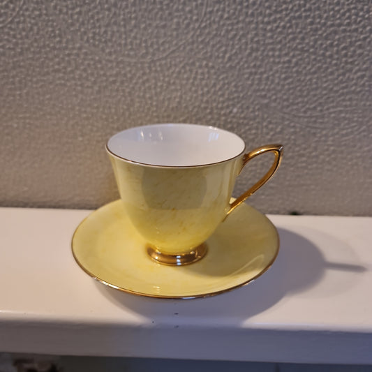 Rare Royal Albert Gossamer tea seat duo