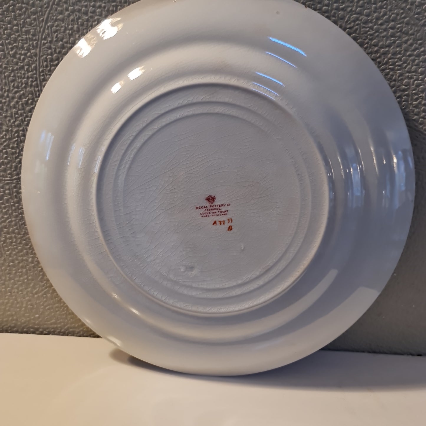 Vintage Regal pottery Dinner plate x 6  with crazing