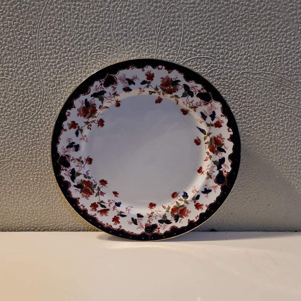 Regal pottery 19 cm plate with crazing