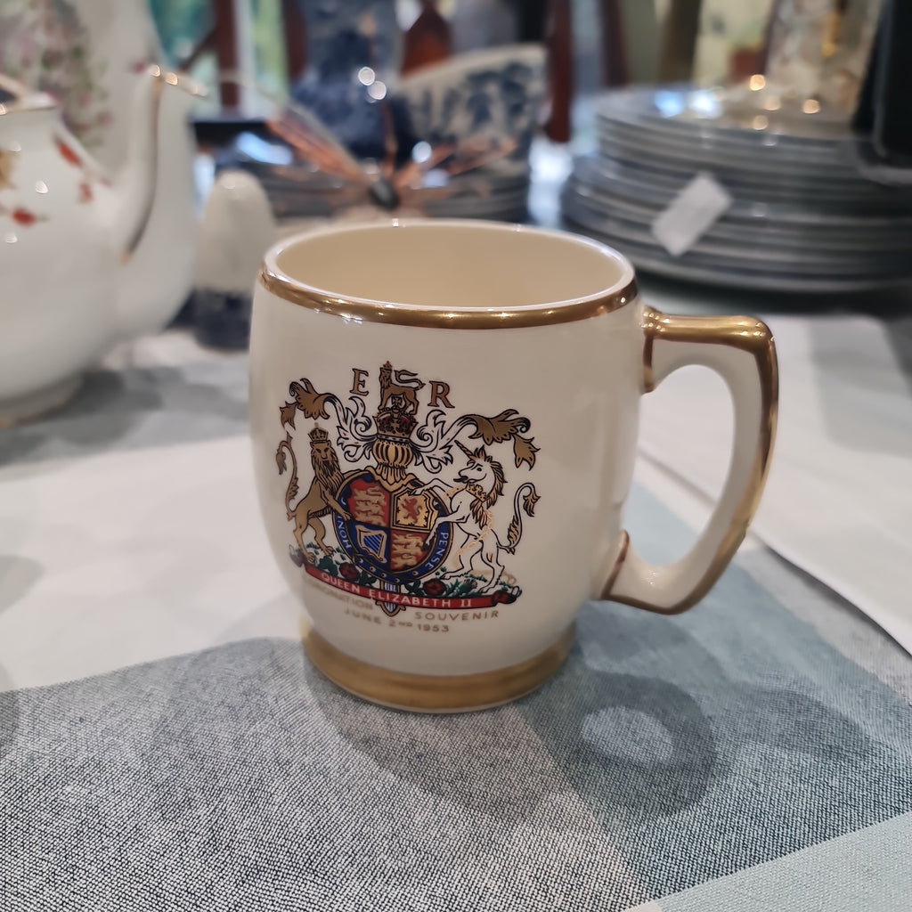 Vintage biltons  queen mug