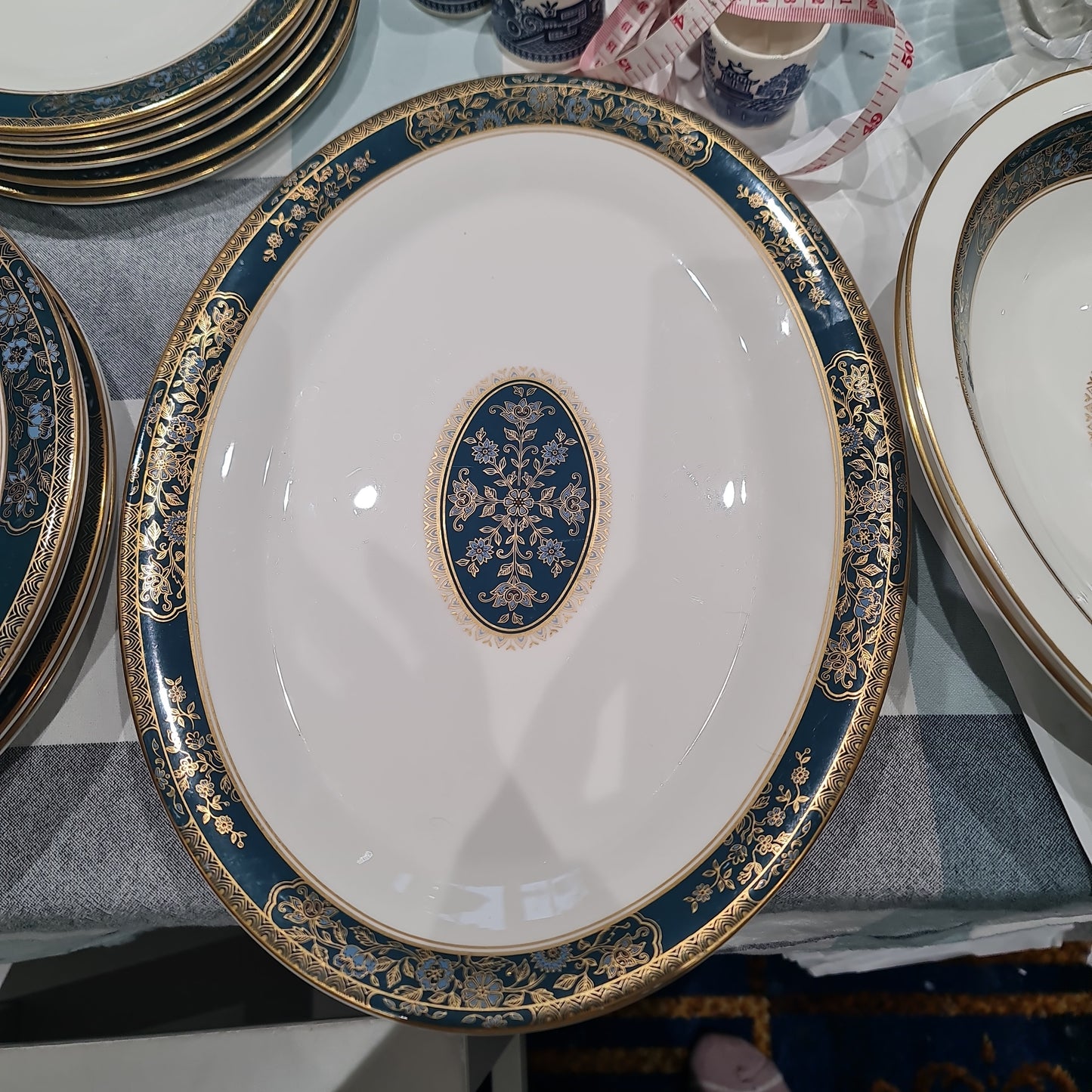 Royal Doulton fine bone china Carlyle big platter