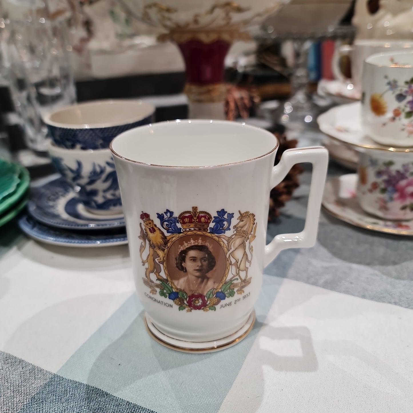 Vintage Queen mug