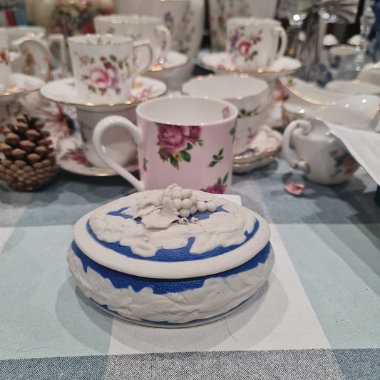 Adamware vintage jewellery box