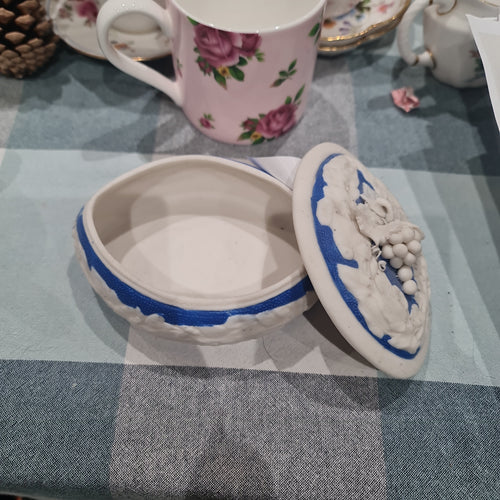Adamware vintage jewellery box