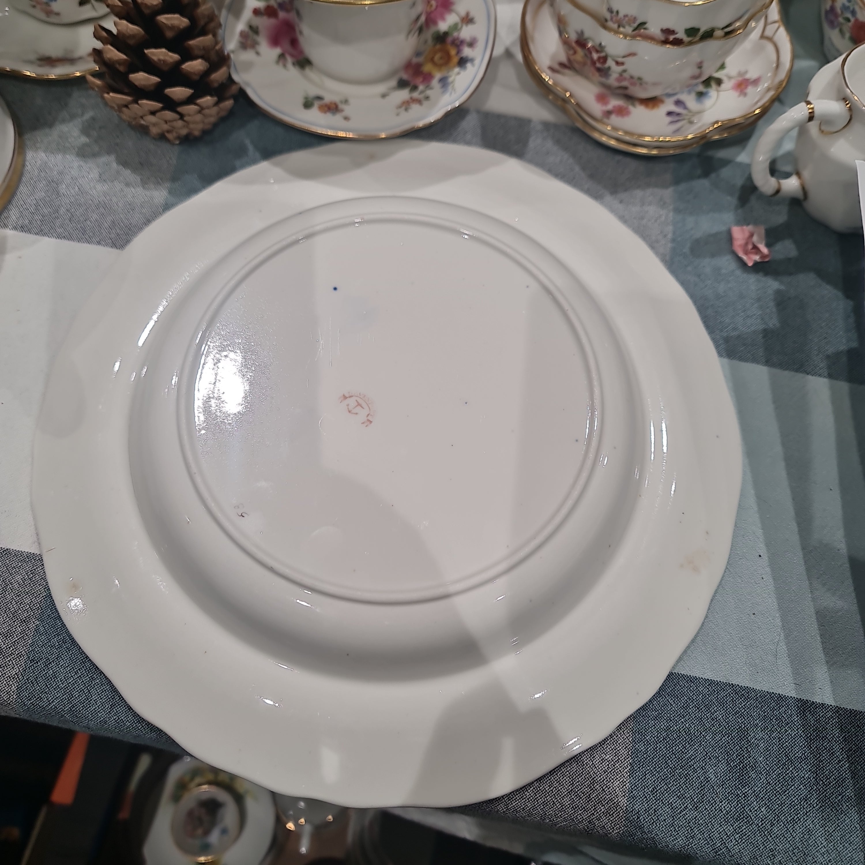 Amazing 19th Century handpainted Davenport bowl with rim
