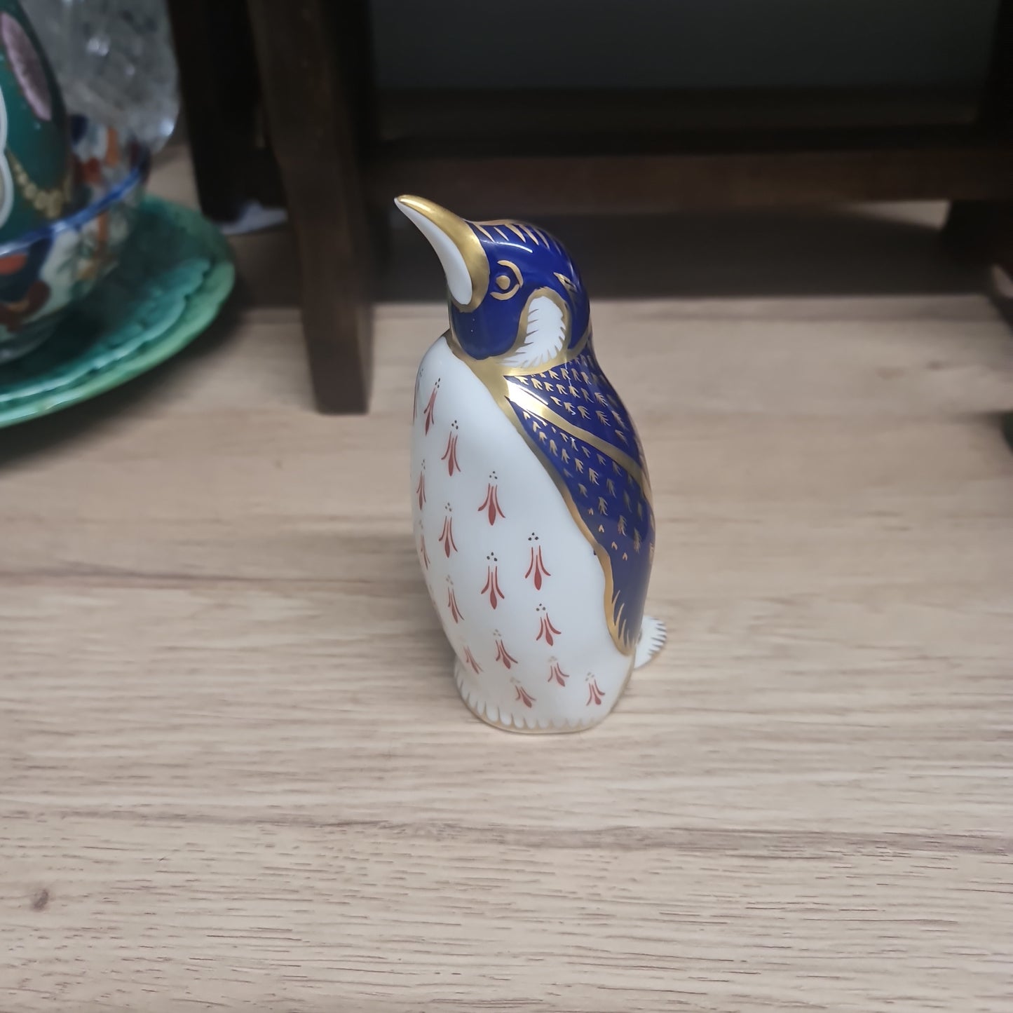 Royal Crown Derby Penguin figuring