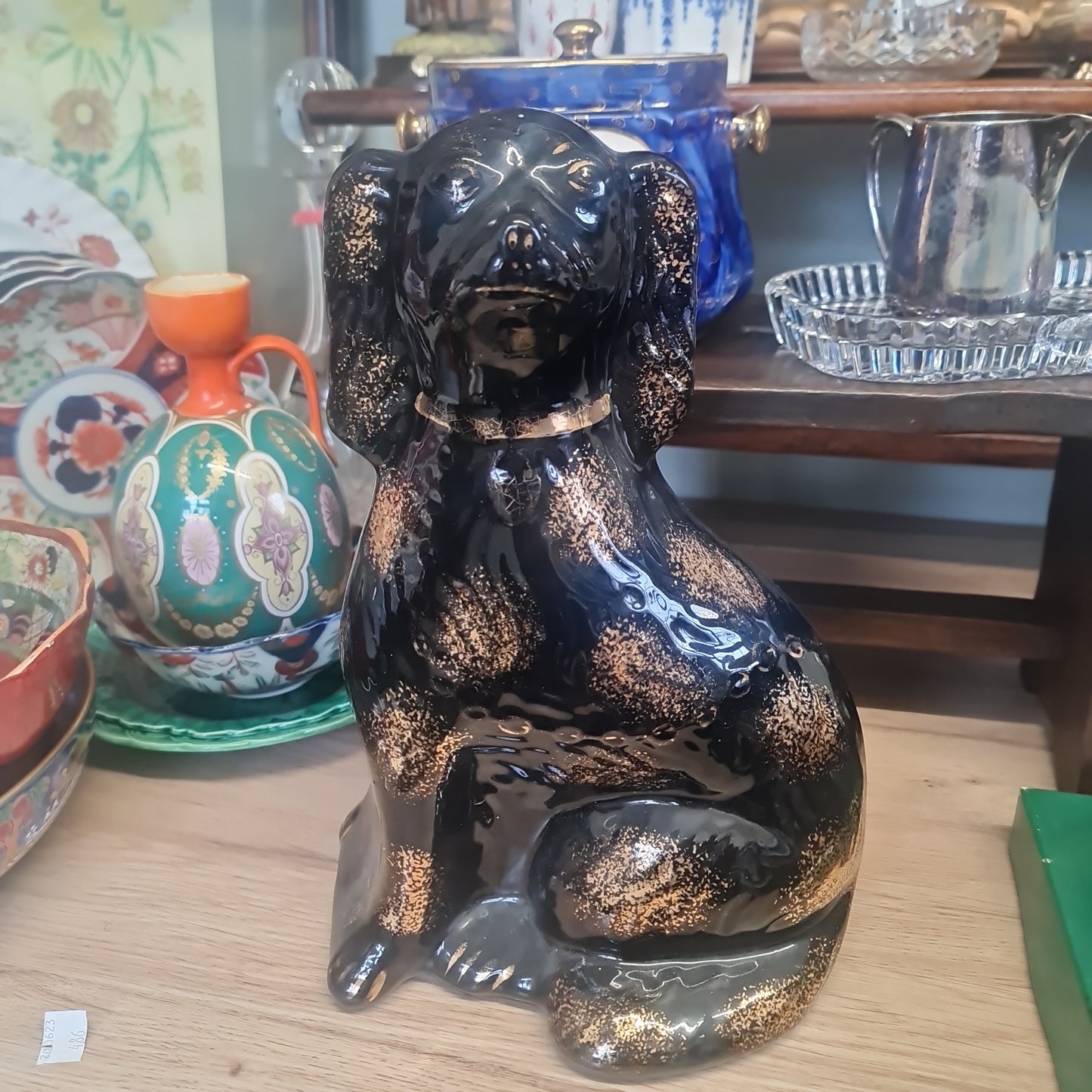 Antique porcelain spaniel figuring