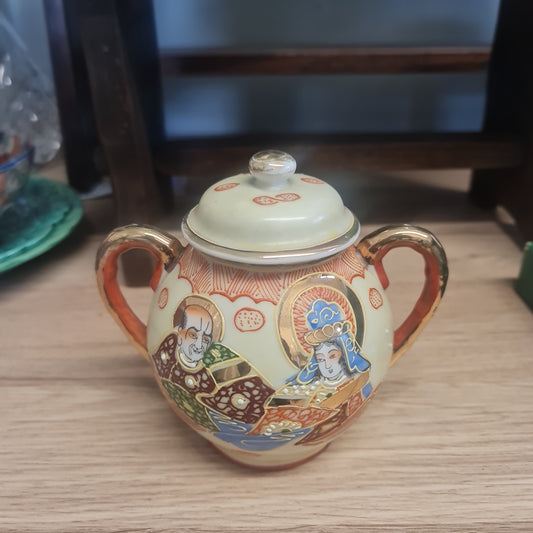 Antique Japanese Satsuma meji period handpainted sugar bowl