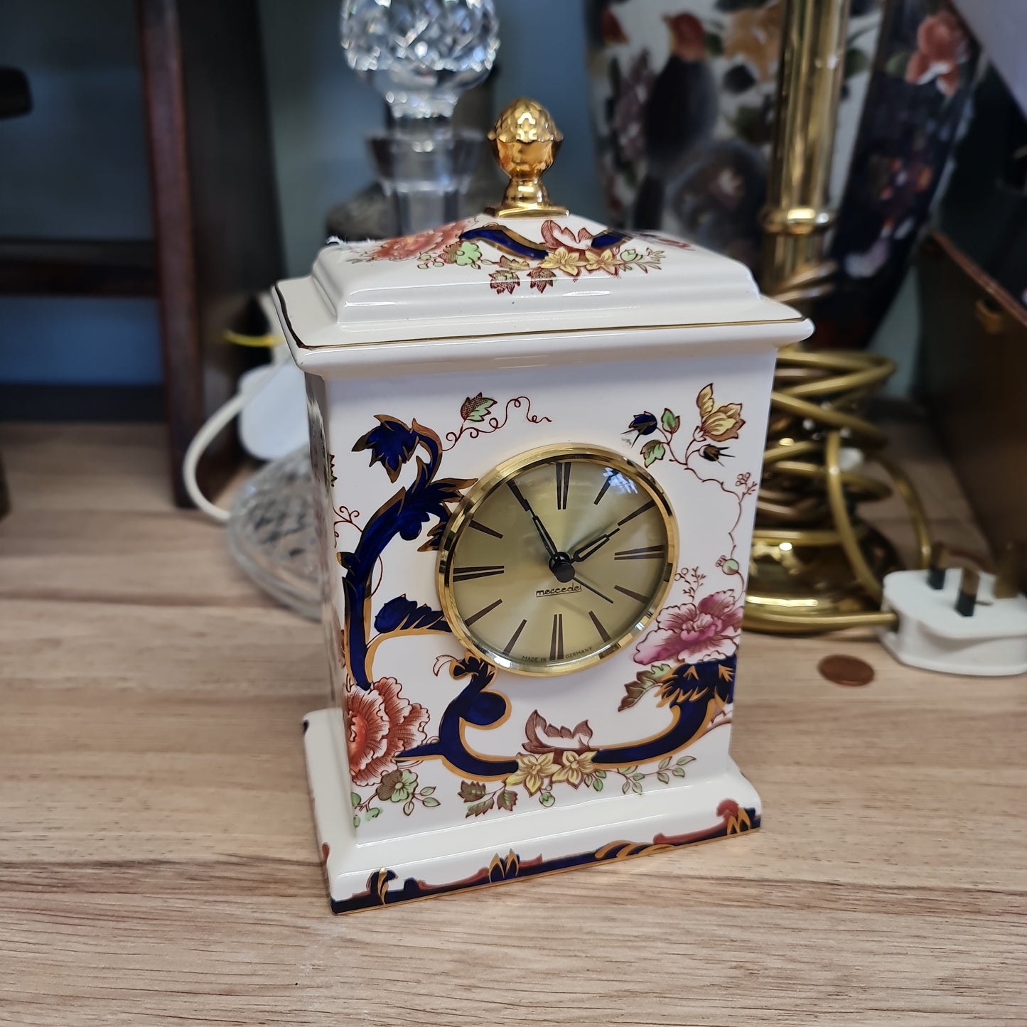 Lovely Mason handpainted manual clock