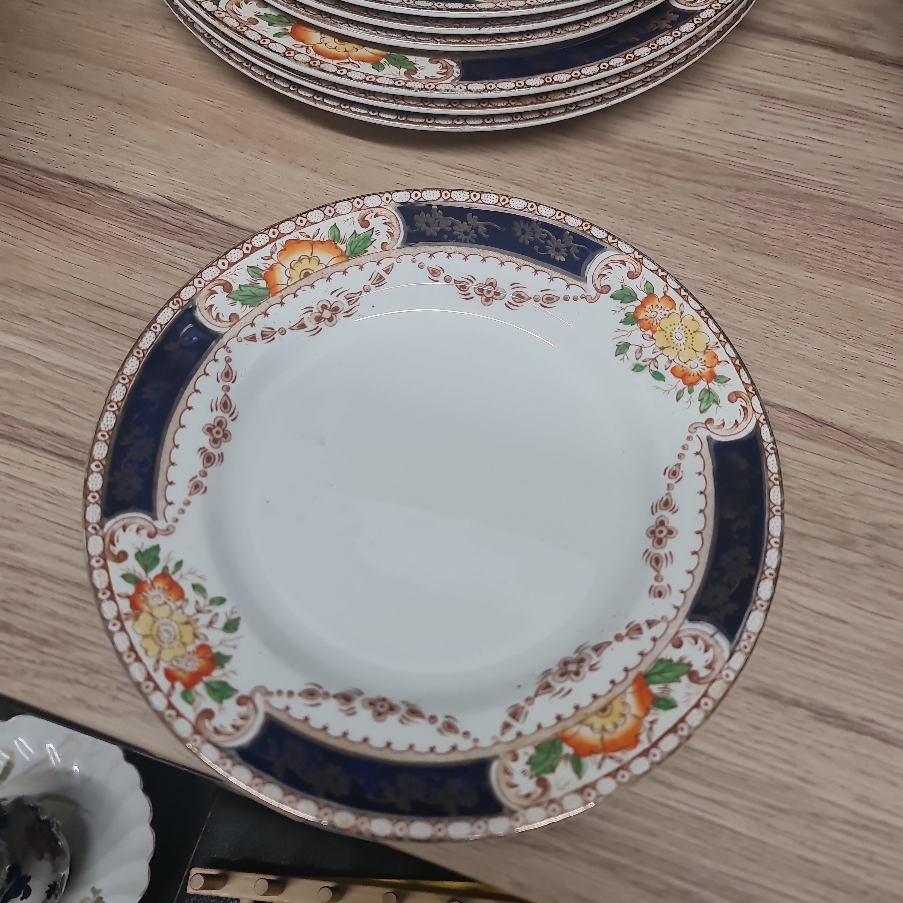 Thomas Forester & son Stratford series 1859 Imari Plate 25cm