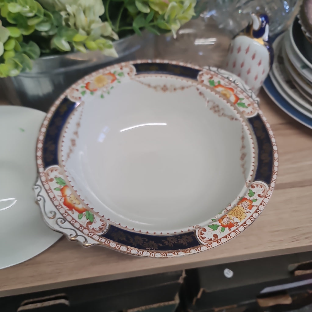 Staffordshire imari tureen- minor crazing