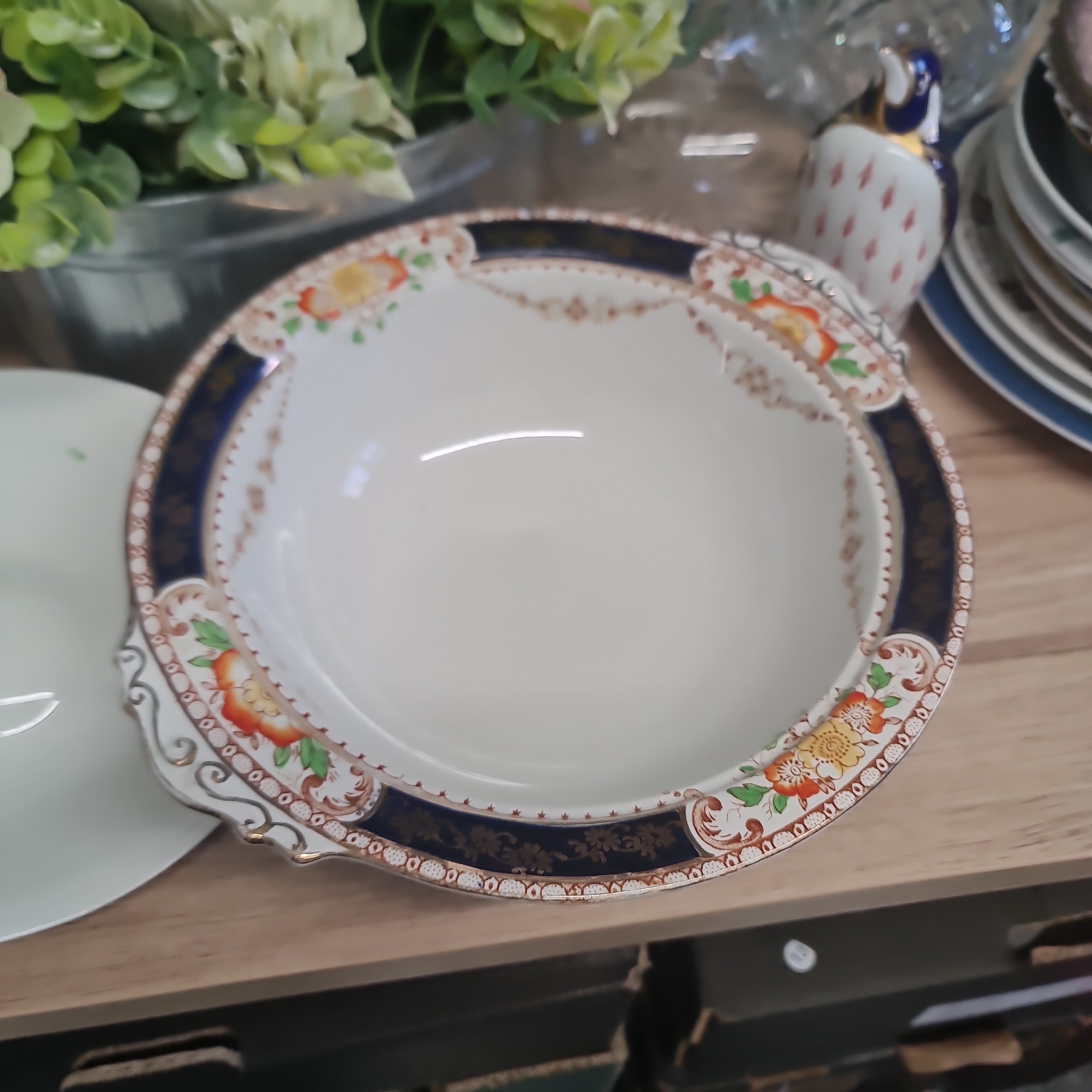 Staffordshire imari tureen- minor crazing