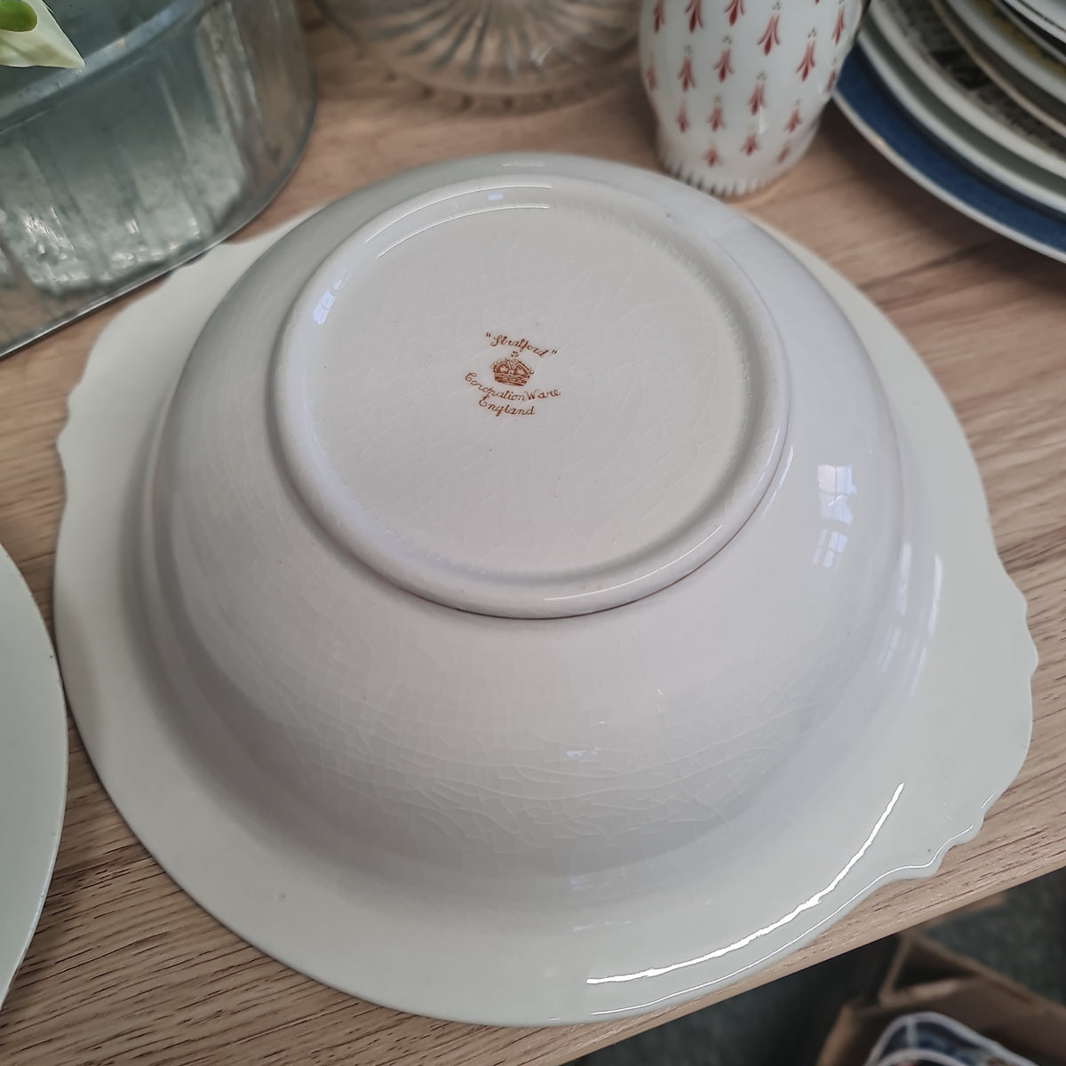 Staffordshire imari tureen- minor crazing