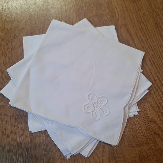 Beautiful vintage napkin - set of 4