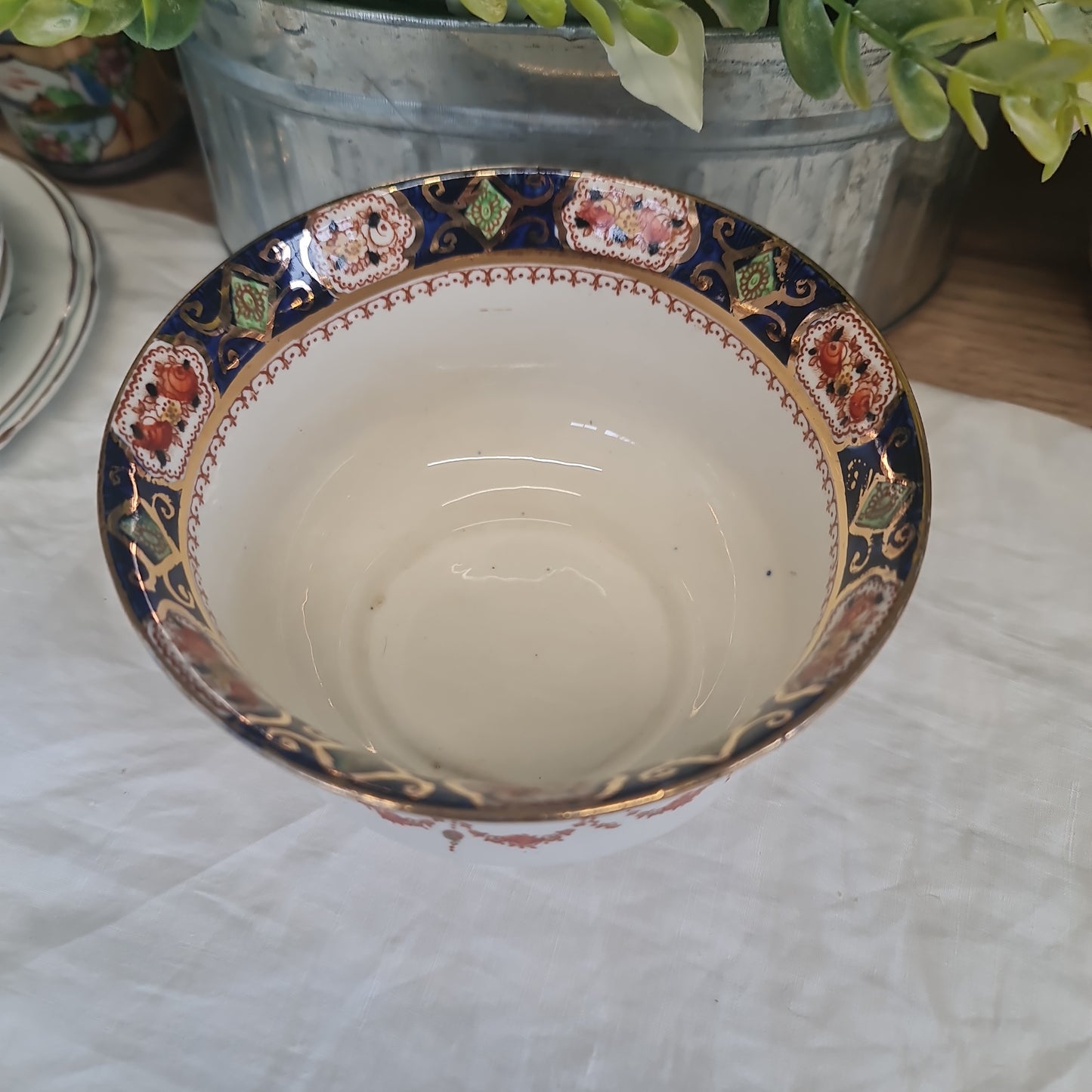 Antique Mona Staffordshire inmati big bowl