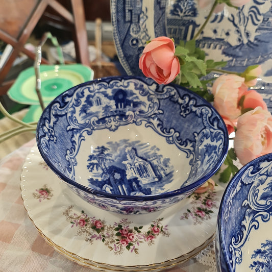 Antique George Jones & Sons "Abbey 1790" Blue Transferware medium size Footed Bowl c1910