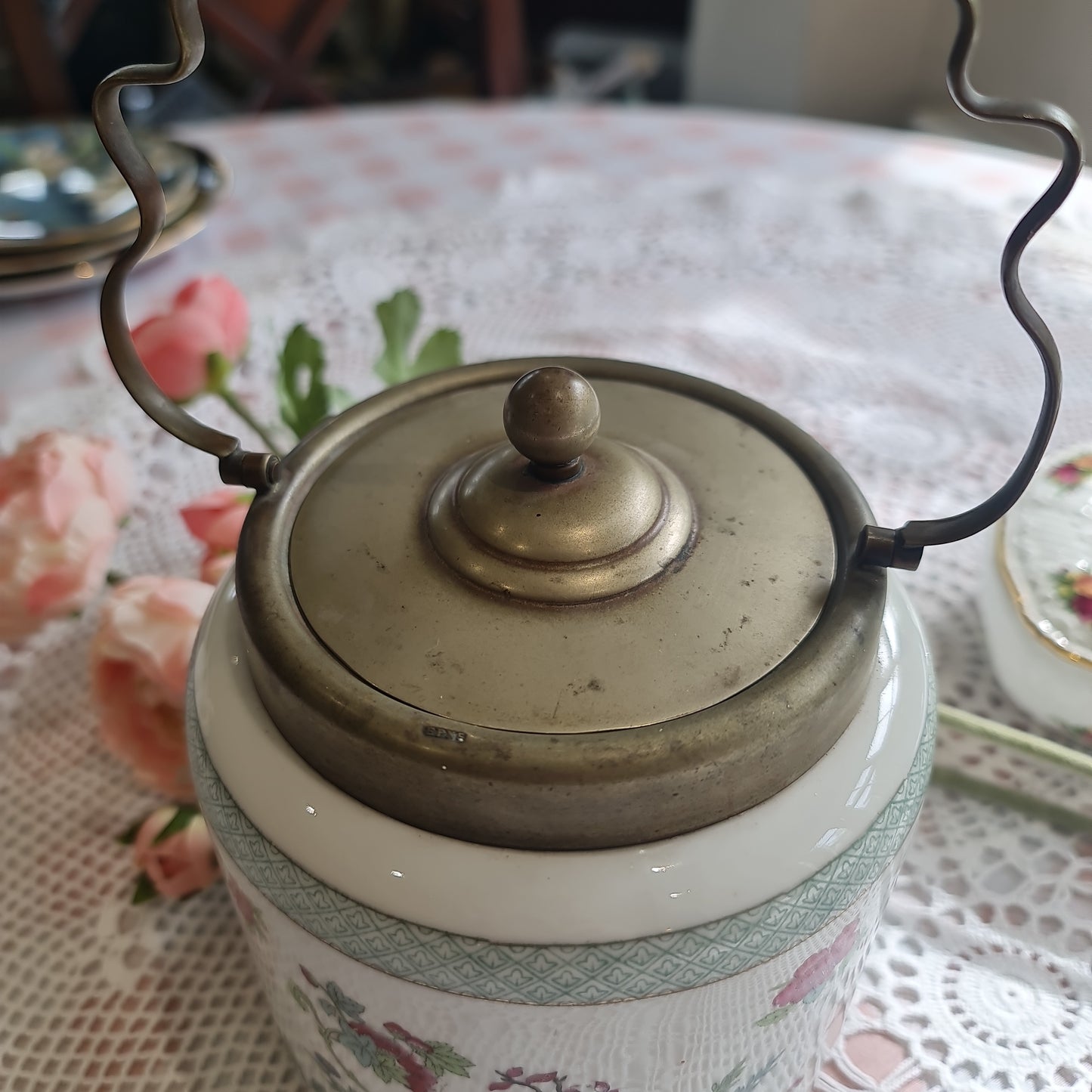 Rare 19th century biscuit barrel with Indian tree transfer print