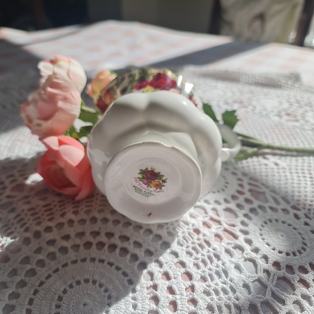 Royal Albert Old country rose vintage milk jug (Height 11cm)
