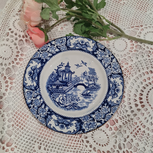 1930 Ole Alton ware blue and white 19 cm plate