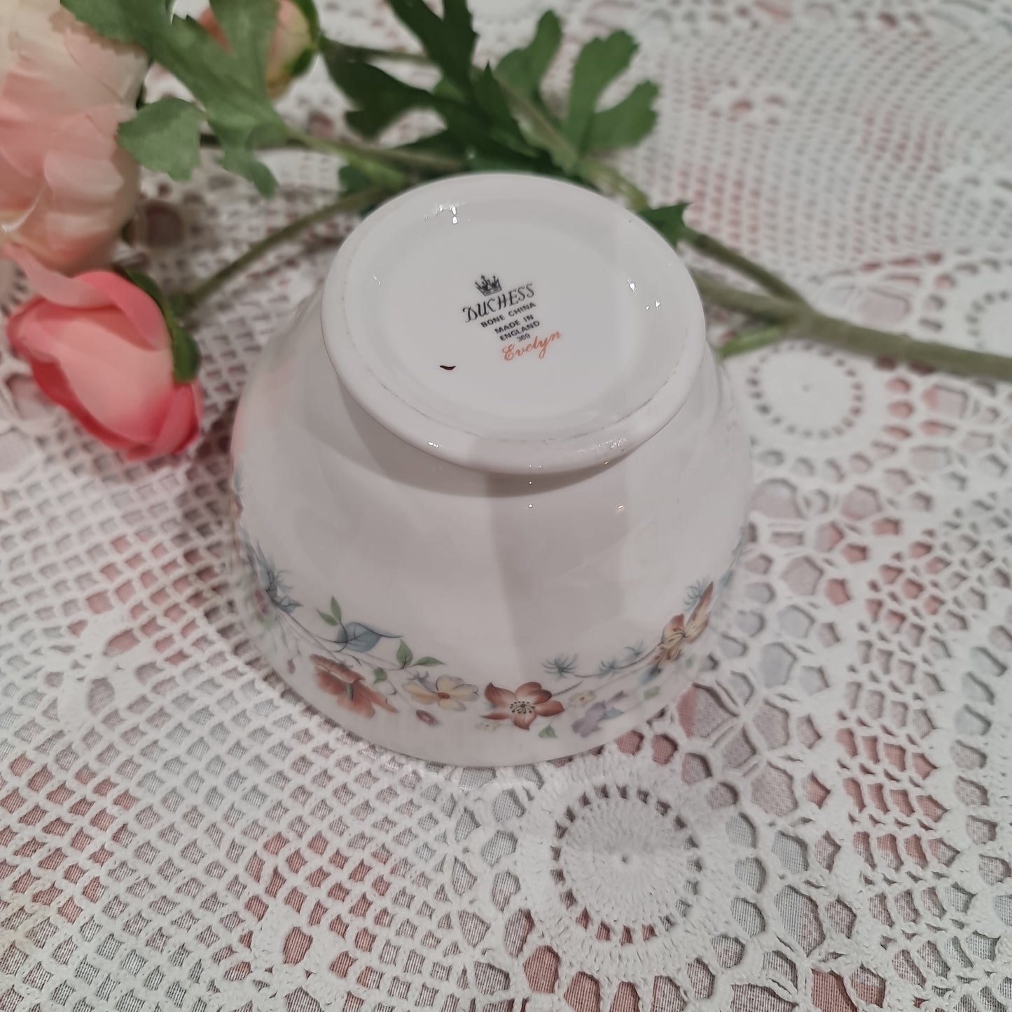 Vintage Duchess fine bone china sugar bowl