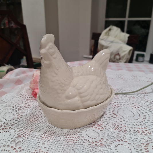 Mason Cash vintage Hen Nest