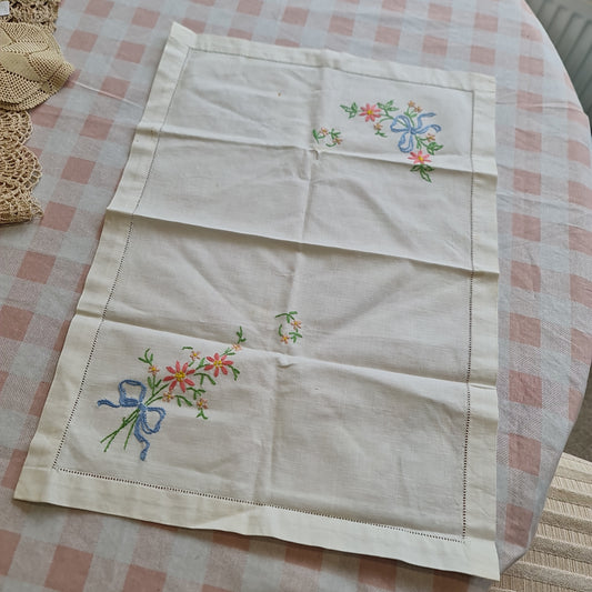 Lovely vintage square table mat with Embroidery