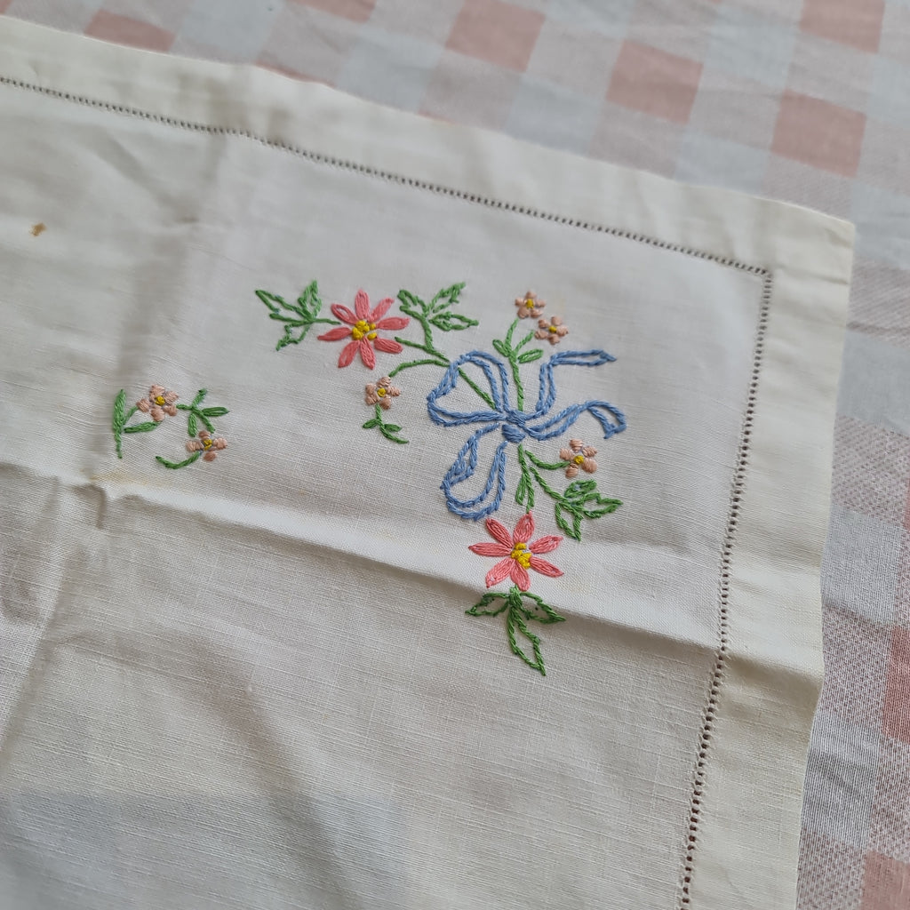 Lovely vintage square table mat with Embroidery