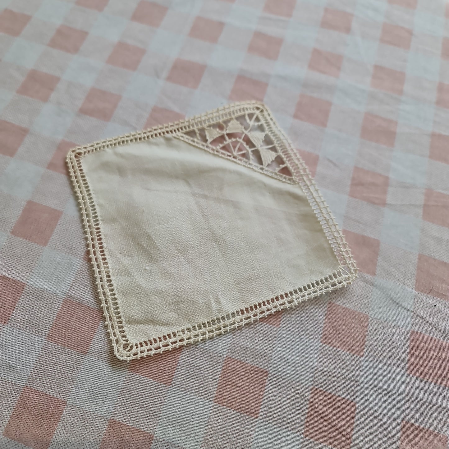 Lovely linen square mat x 8 pcs