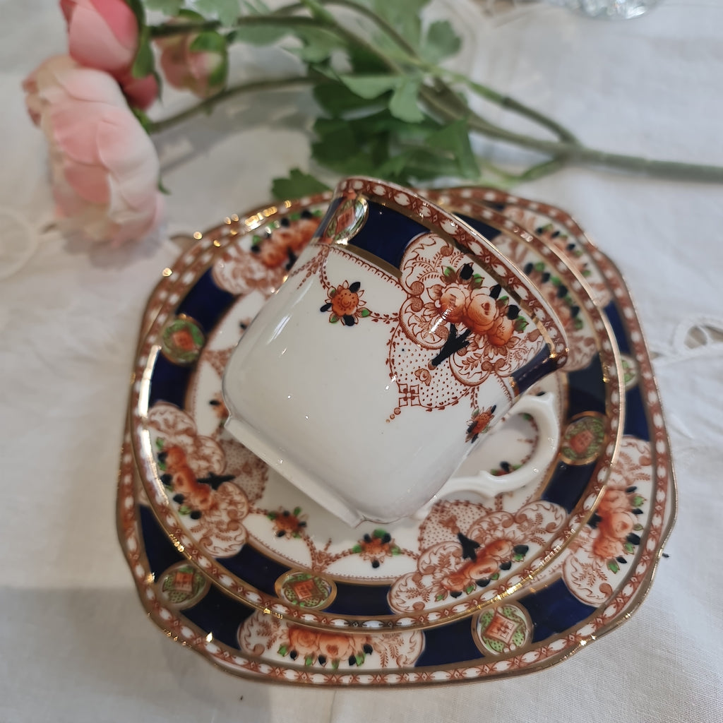 Vintage Phoenix Imari fine bone china tea set trio