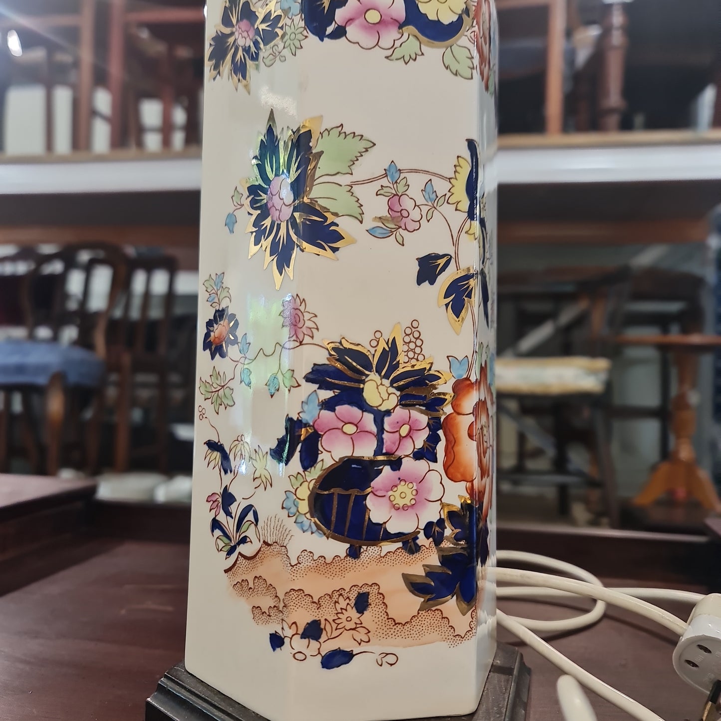 Vintage Mason handpainted table lamp