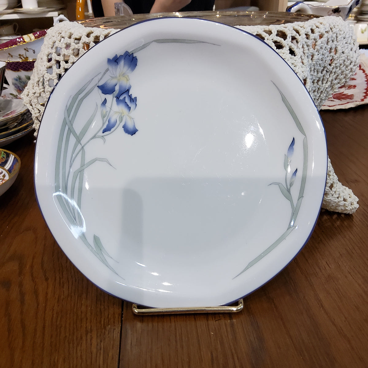 Royal Doulton Fine China Plate - Mirnerva Pattern