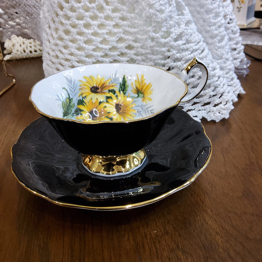 Queen Anne Bone China Tea Cup & Saucer (Black Glaze) - Yellow Daisy floral design