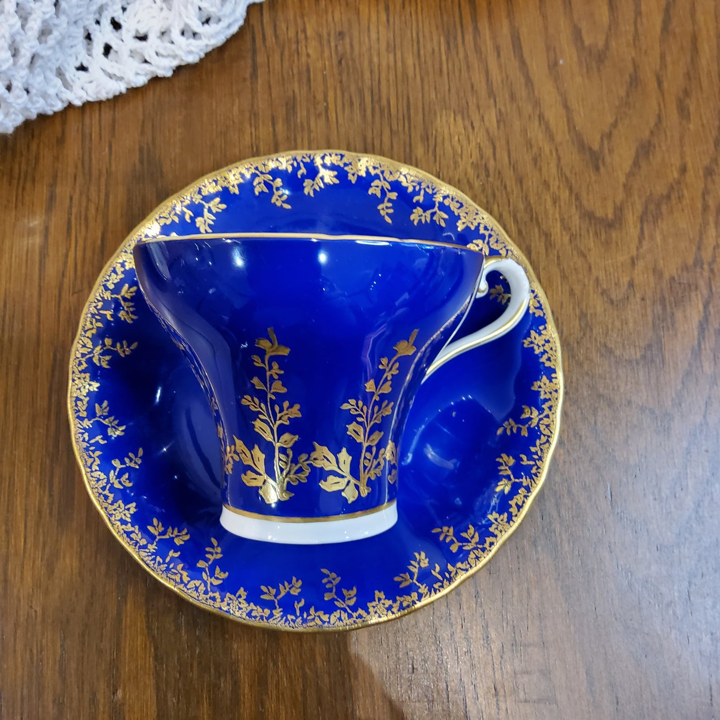 Aynsley Bone China Tea Cup & Saucer - Colbalt Blue with Gold Gilded Foliage