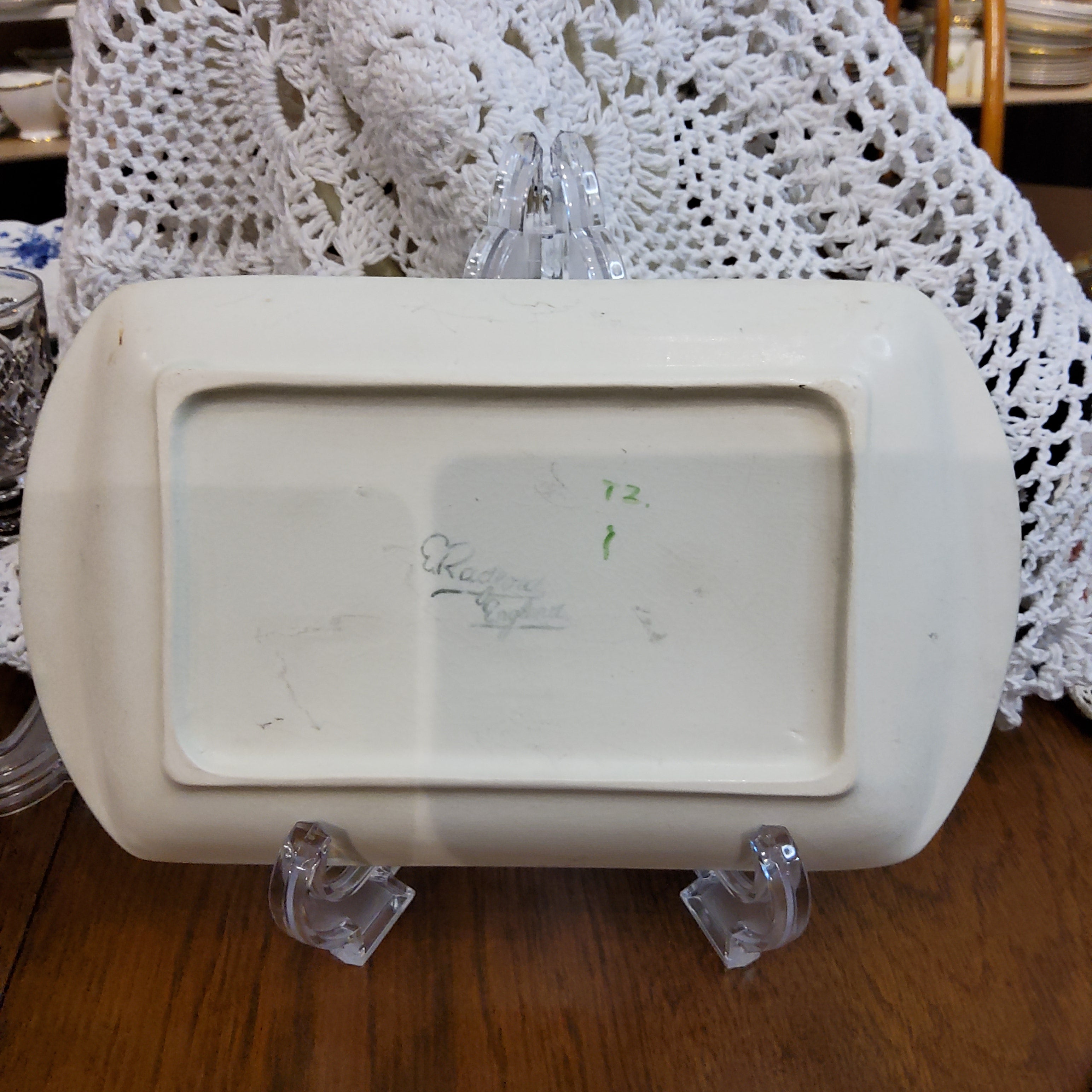 Hand-painted ceramic flower tray