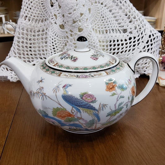 Wedgwood Bone China Kutani Crane Teapot