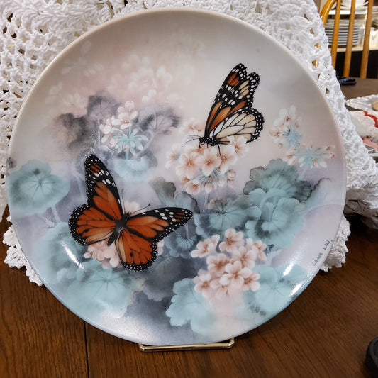 Decorative Plate Monarch Butterflies by Lena Liu 1988