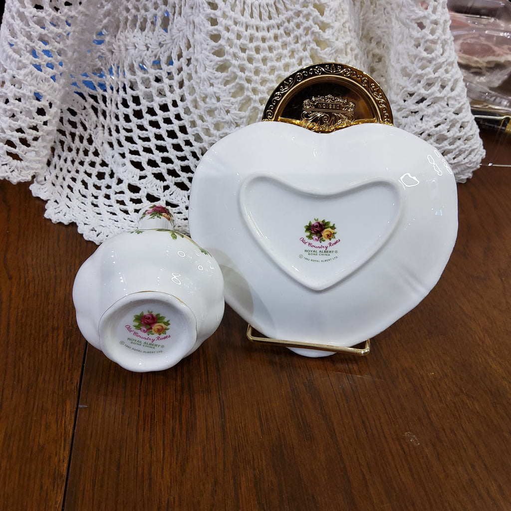 Royal Albert Old Country Roses Mini Vase & Heart dish Set ❤️