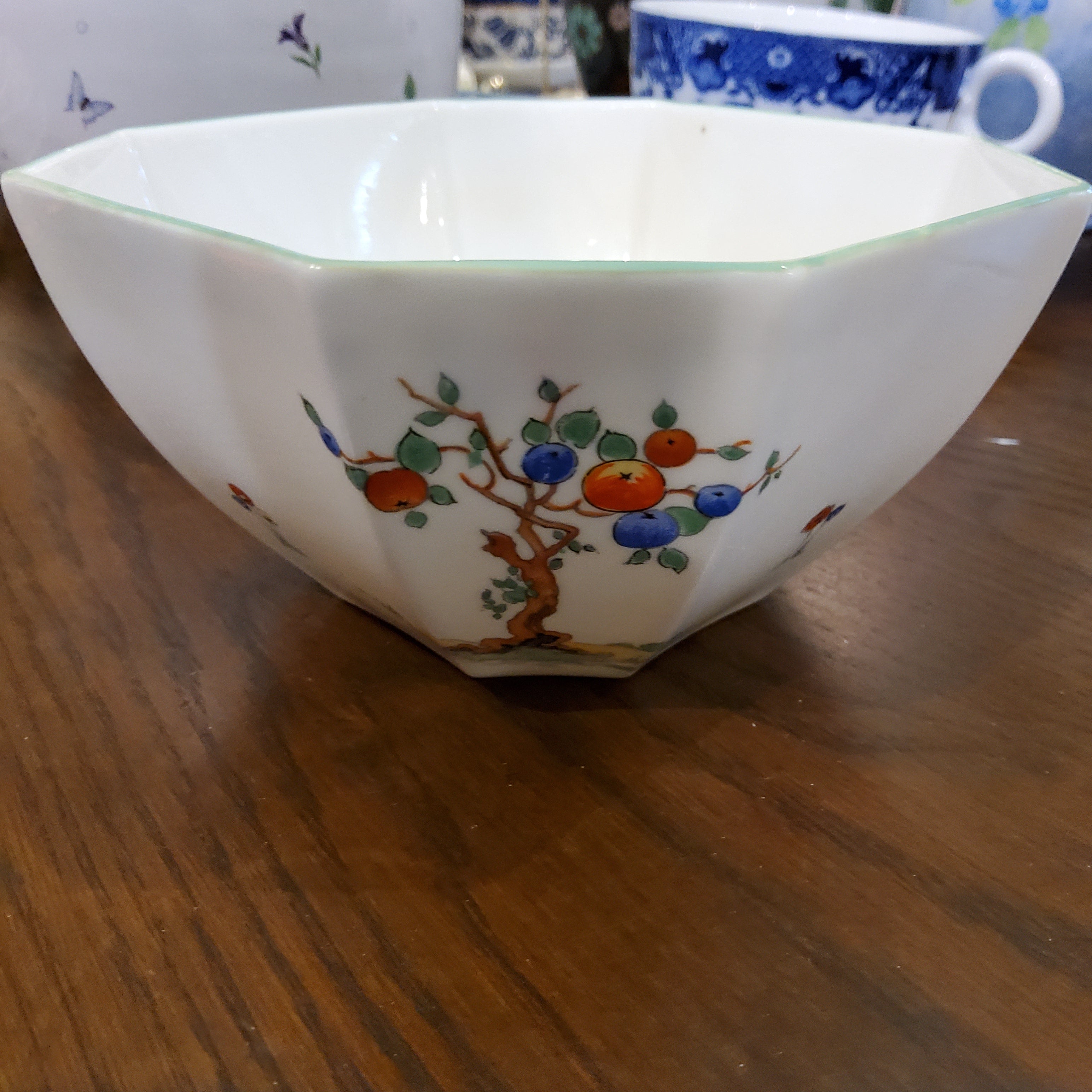 Shelley Crabtree Octagonal sugar bowl