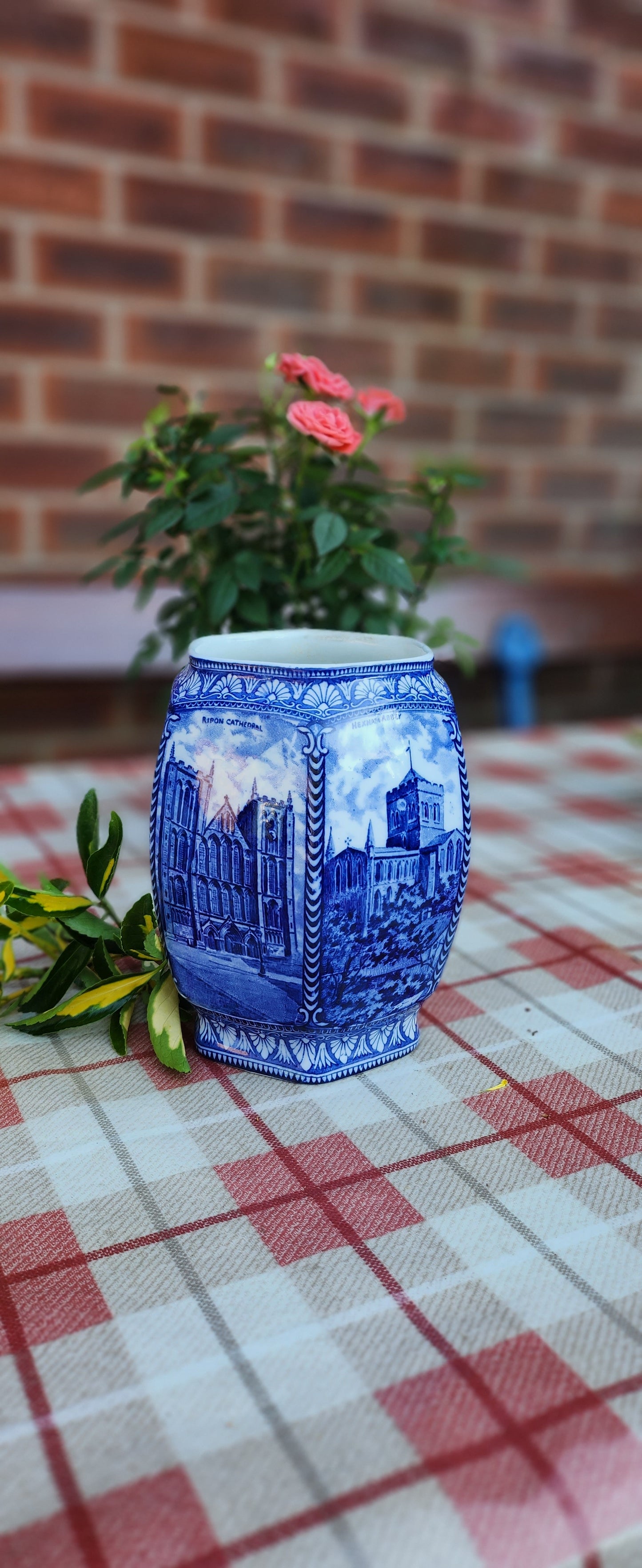 Rington blue and white vase