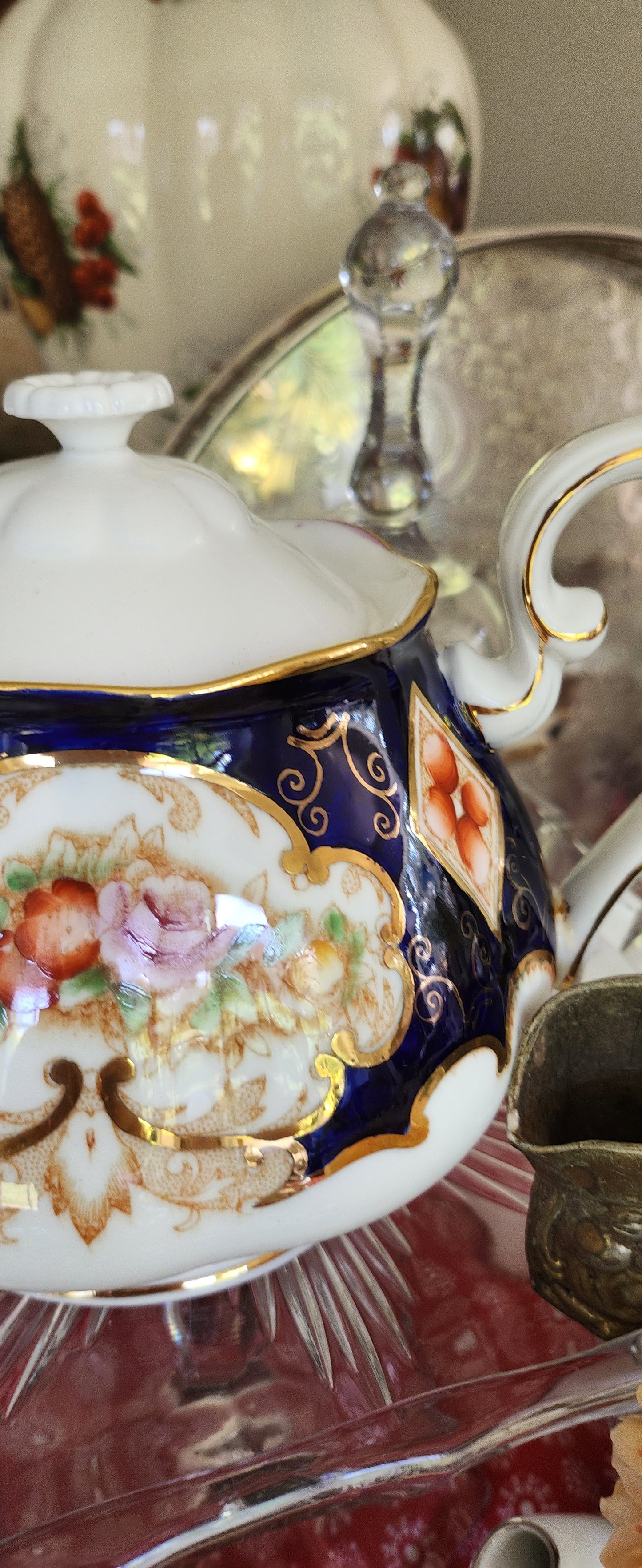Rare Royal Albert Heirloom big tea pot