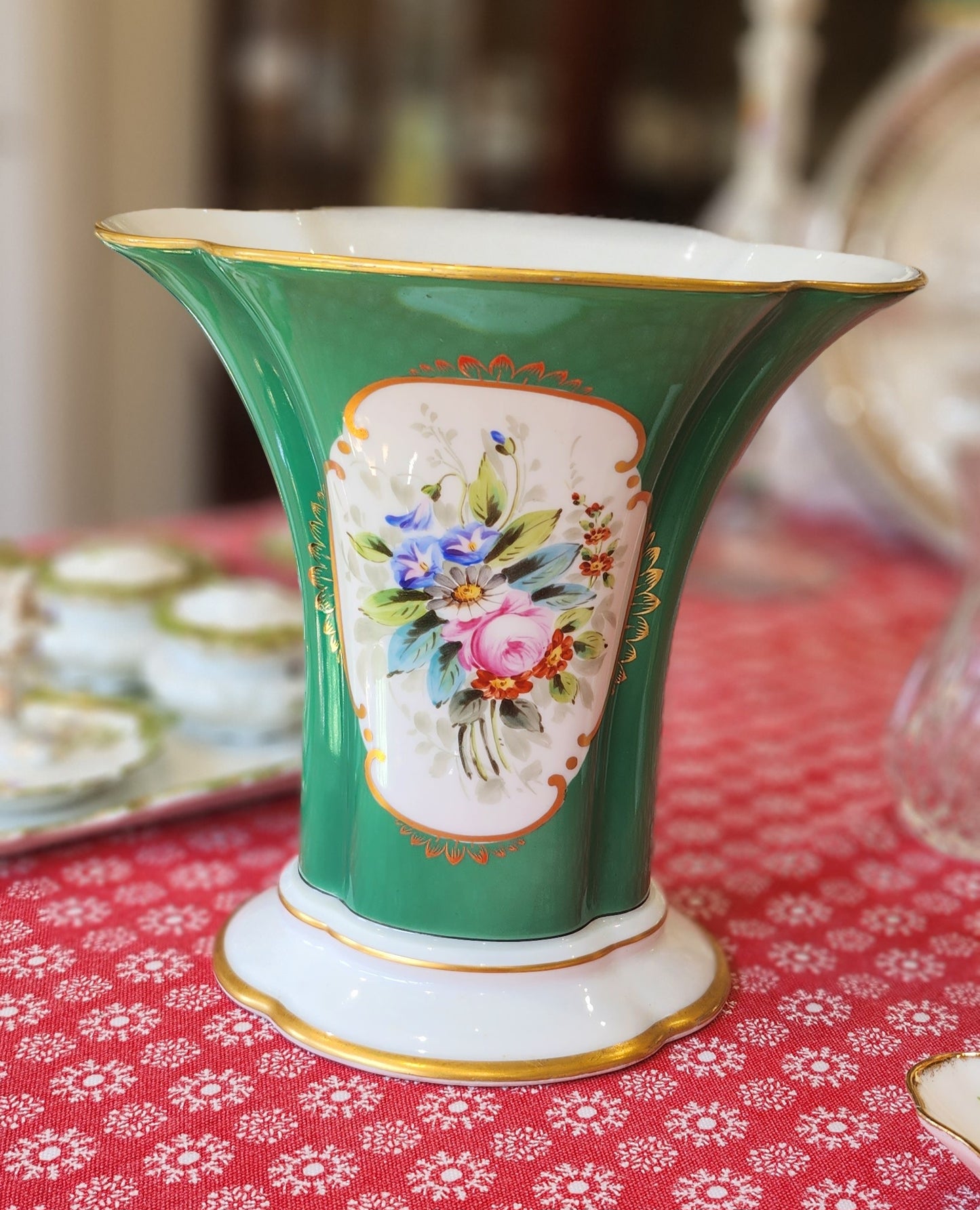 Antique victorian green vase