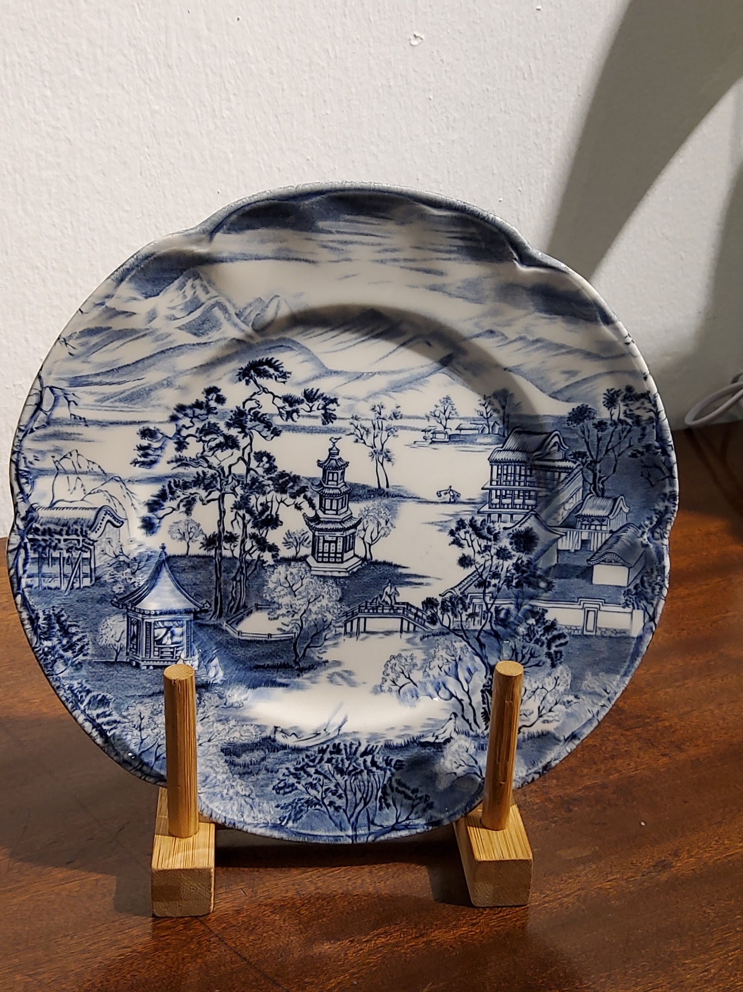 Enchanted Garden Blue by JOHNSON BROTHERS Bread & Butter plate
