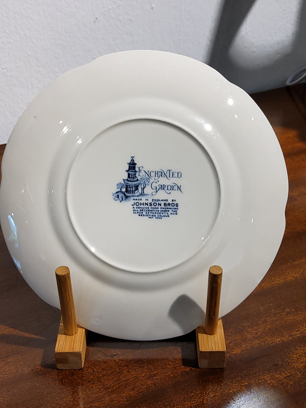 Enchanted Garden Blue by JOHNSON BROTHERS Bread & Butter plate