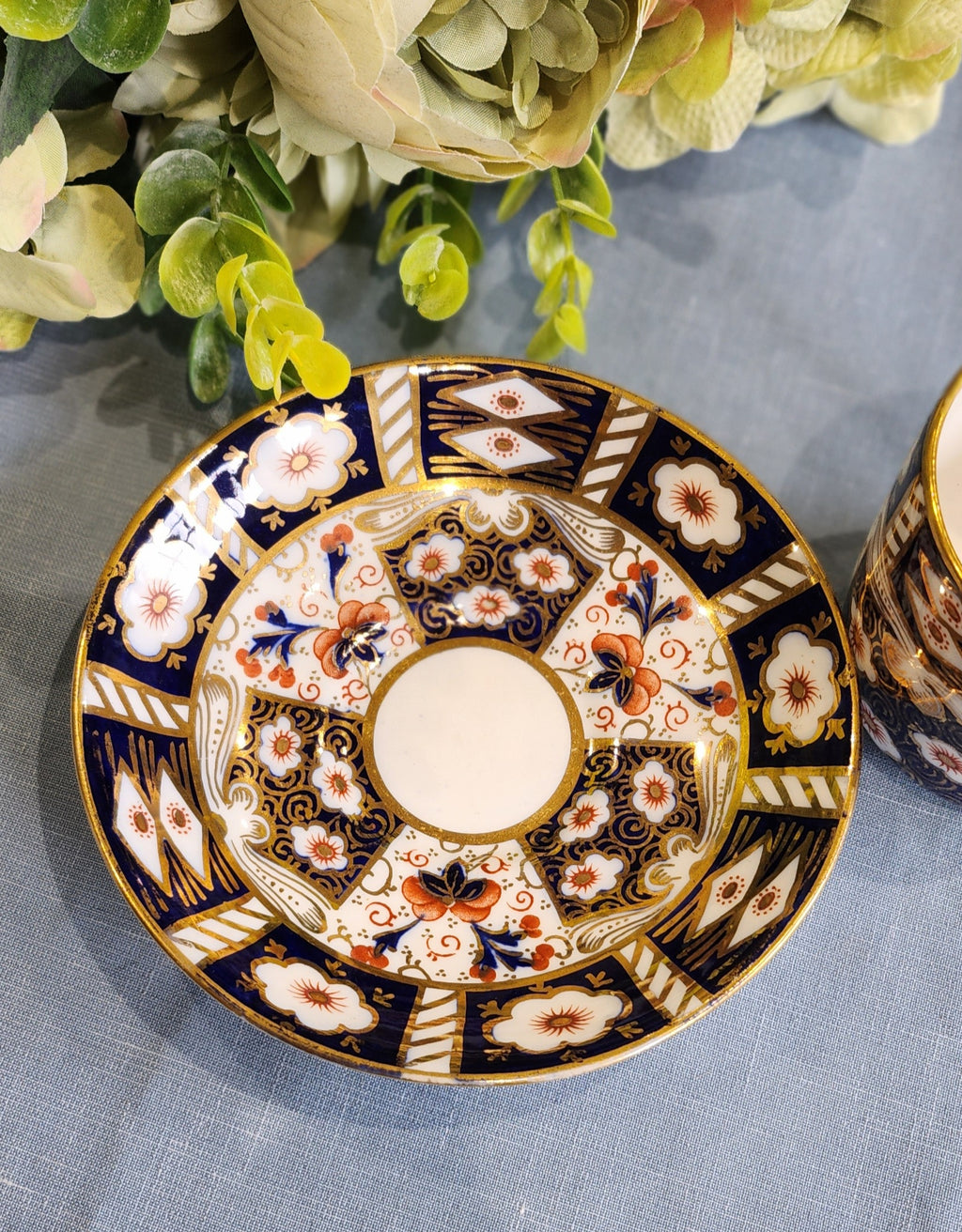 Royal Crown Staffordshire handpainted Imari tea set with 1 line crazing in the cup