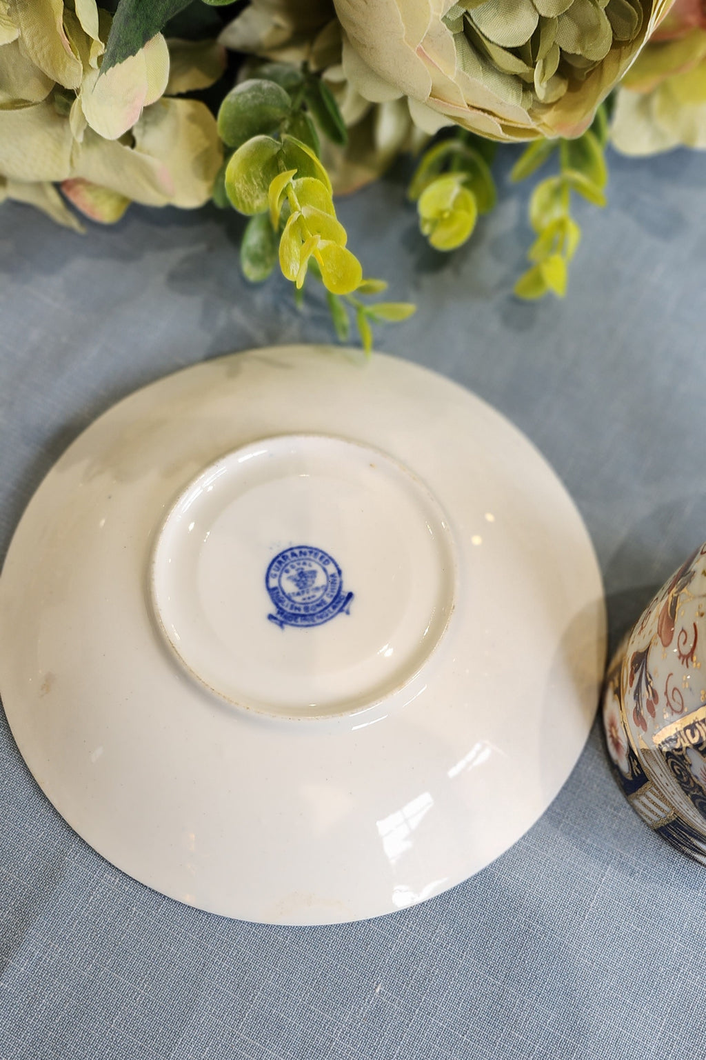 Royal Crown Staffordshire handpainted Imari tea set with 1 line crazing in the cup